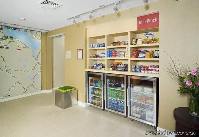 Фото TownePlace Suites by Marriott Gilford