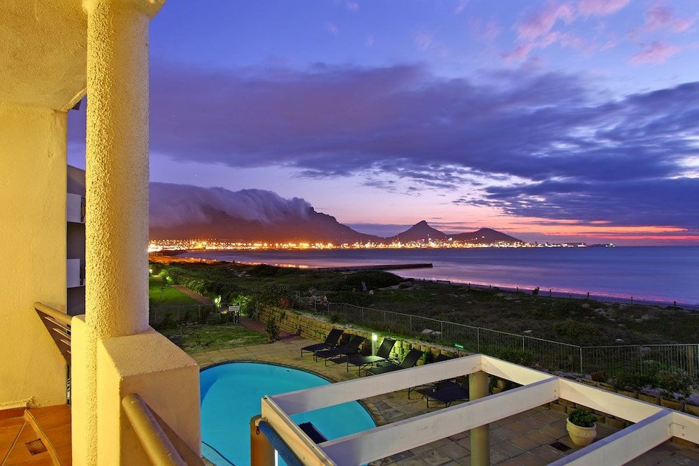 Фото Cape Town Beachfront Apartments At Leisure Bay