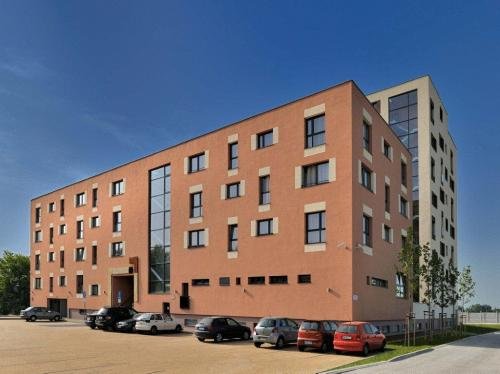 Фото Melrose Apartments 2