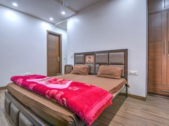 Фото Oyo 464 Hotel Lotus Palace