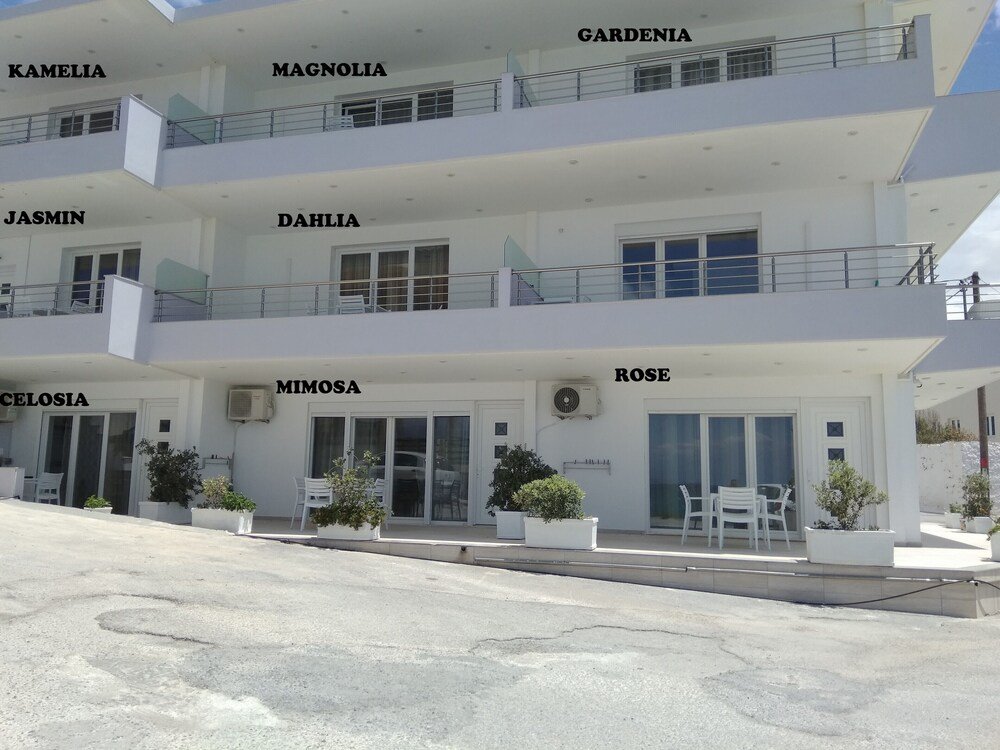 Фото Bella Mare Luxury Apartments