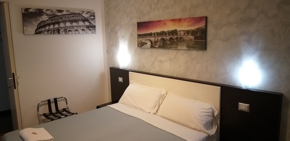 Фото A Home in Rome