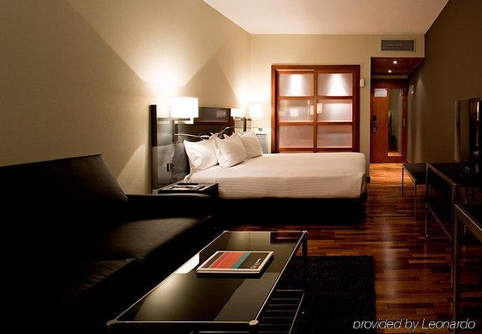 Фото Ac Hotel Avenida de América by Marriott