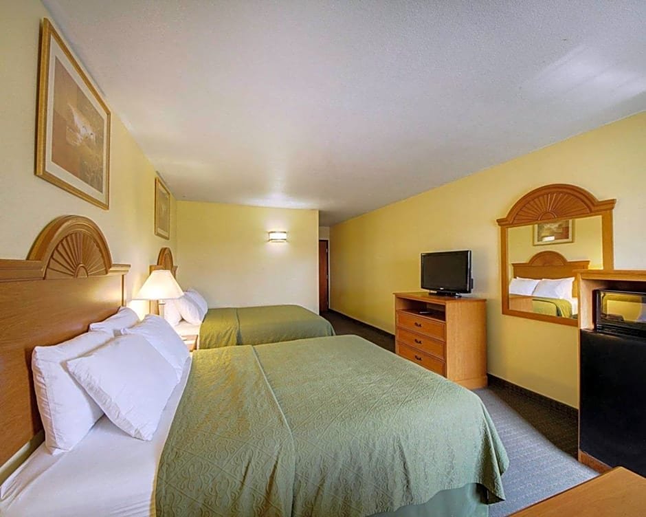 Фото Americas Best Value Inn Pharr