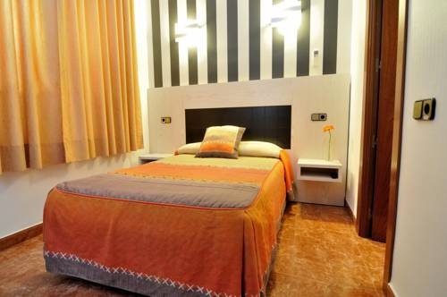 Фото Hostal Castilla i - Atocha