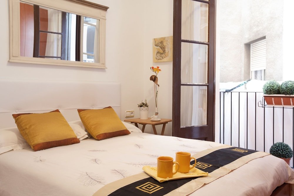 Фото Sagrada Gaudi 2Bd