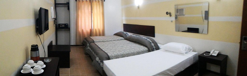 Фото Metro Park Hotel Mandaue