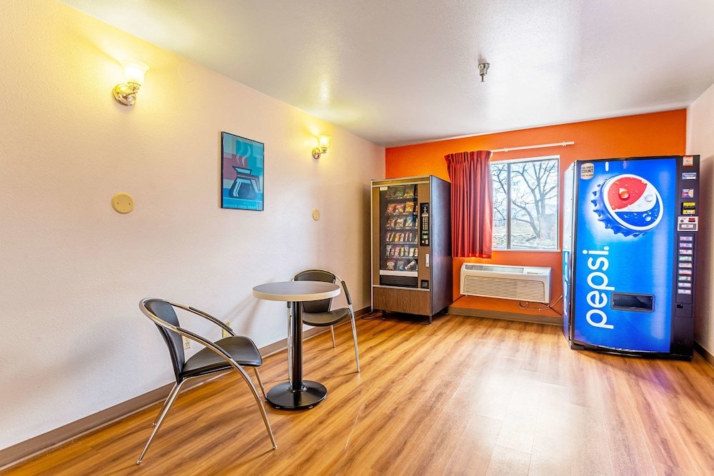 Фото Motel6 Espanola Nm