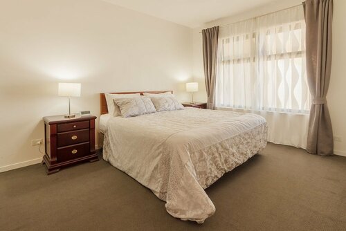 Гостиница Atlantic West Beach Apartments в Аделаиде