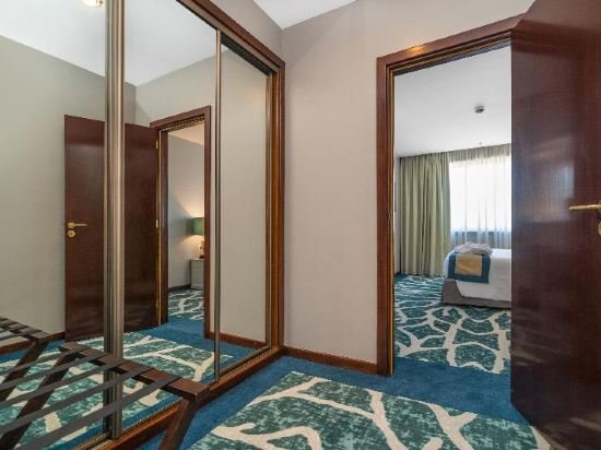 Фото Holiday Inn Porto Gaia