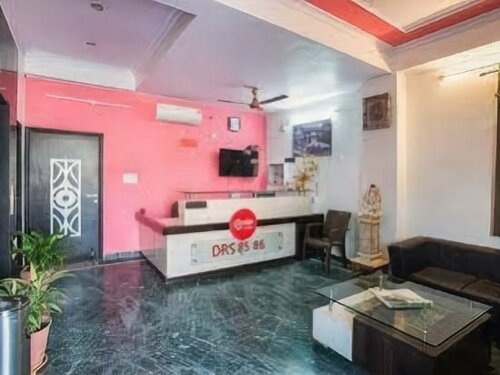 Oyo 352 Hotel Drs 8586 Haveli