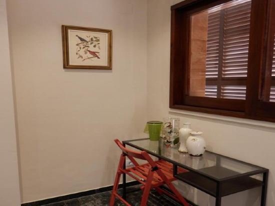 Фото 1 Bedroom Private Rooftop Terrace