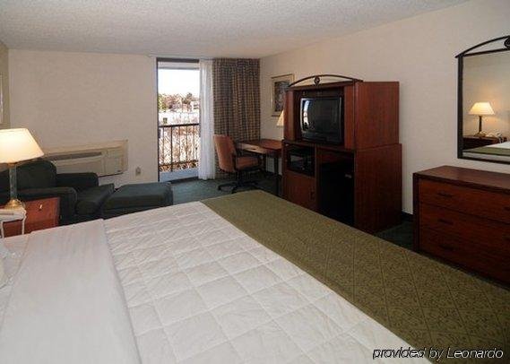 Фото Quality Inn Tyler - Lindale