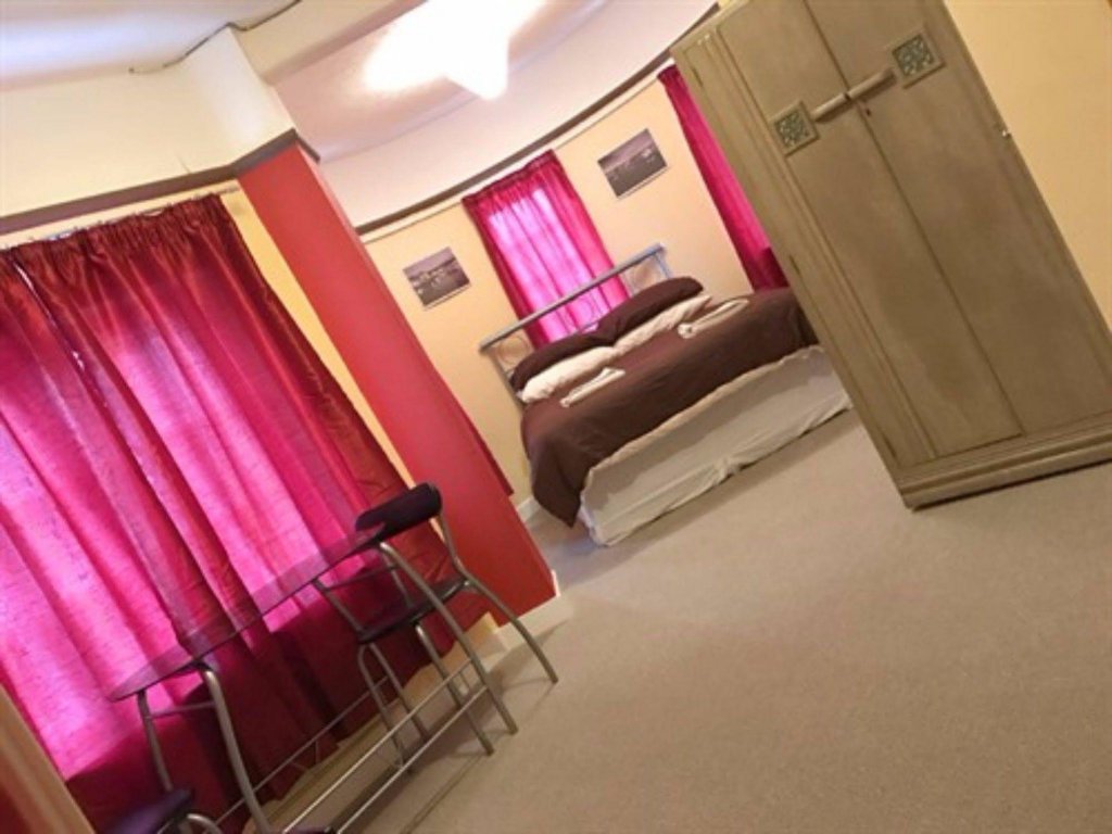 Фото The Old Castle