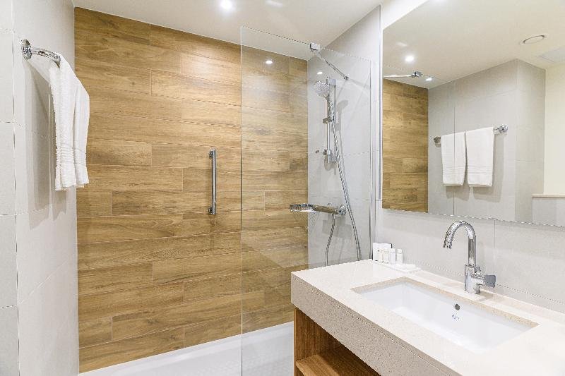 Фото Crowne Plaza Maastricht, an Ihg Hotel