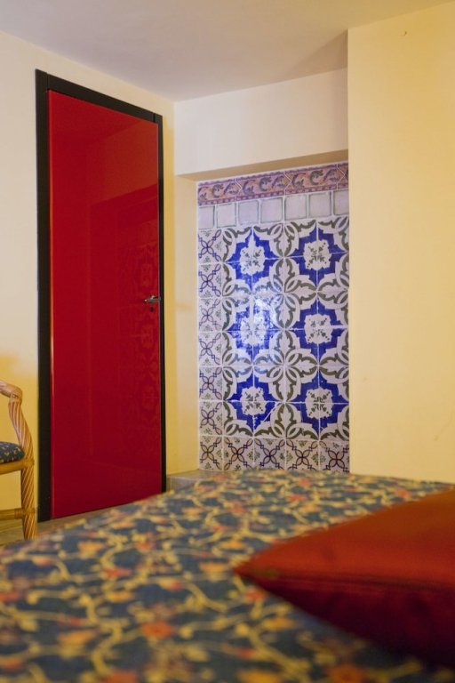 Фото Hotel Elimo