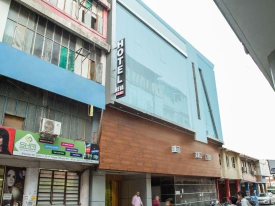 Фото Hotel Reva Regency