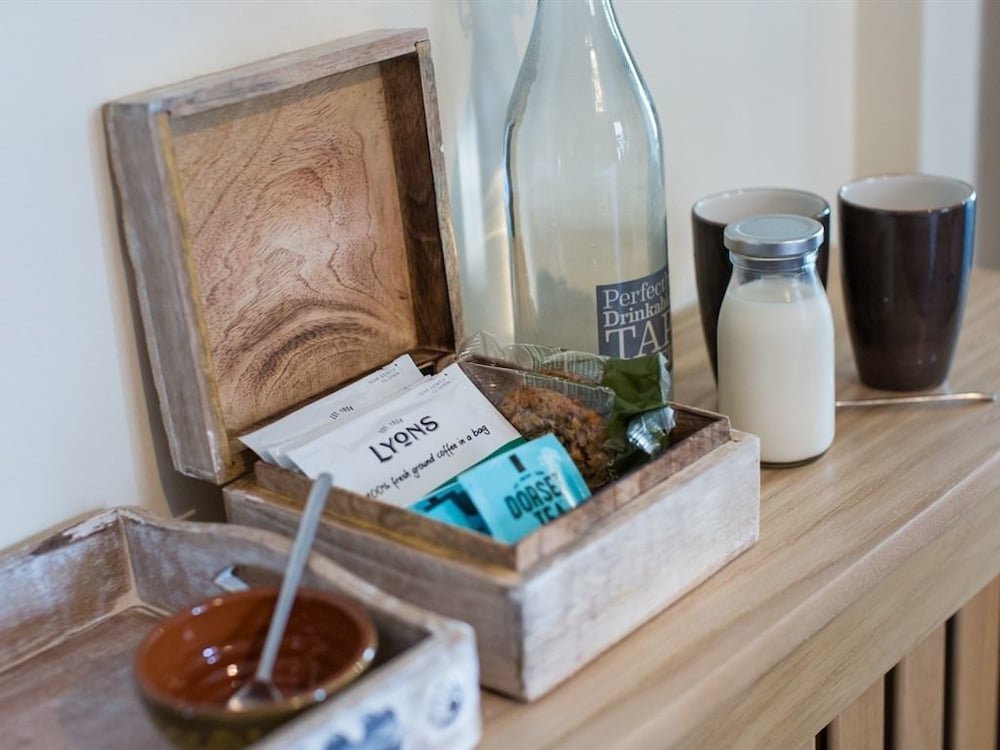 Фото Oaklands Guest House