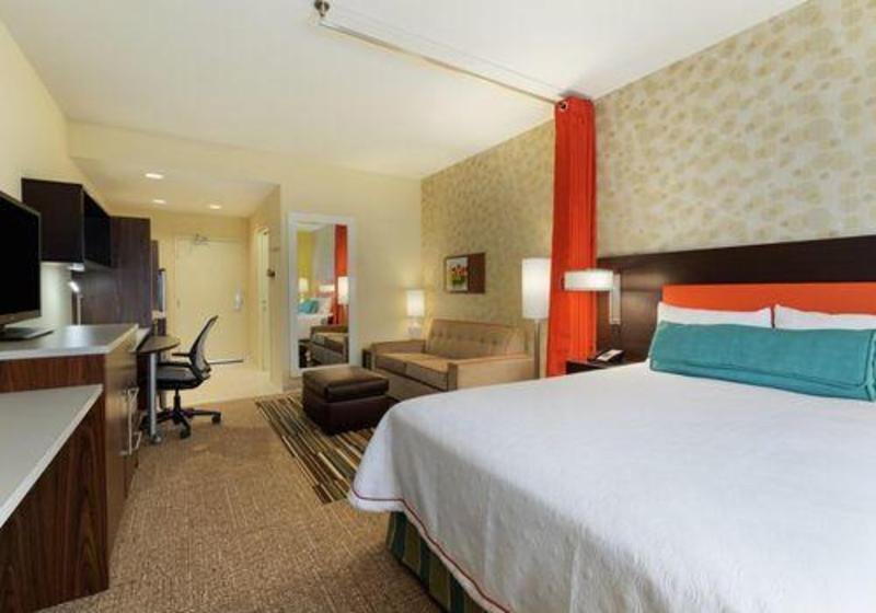 Фото Home2 Suites by Hilton Warminster Horsham