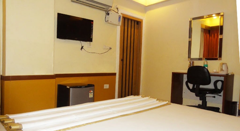 Фото Oyo 9921 Nesh Inn Heritage