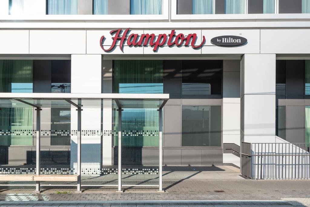 Фото Hampton by Hilton Düsseldorf City Centre