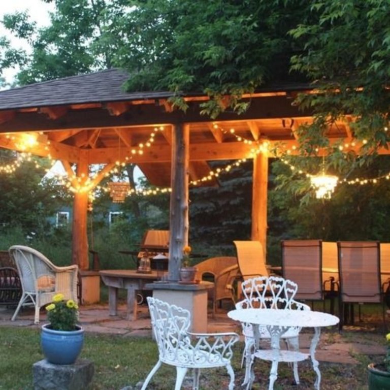 Фото The Hayden Creek Inn