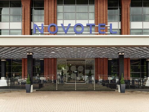 Гостиница Novotel London Heathrow Airport T1 T2 and T3 в Лондоне