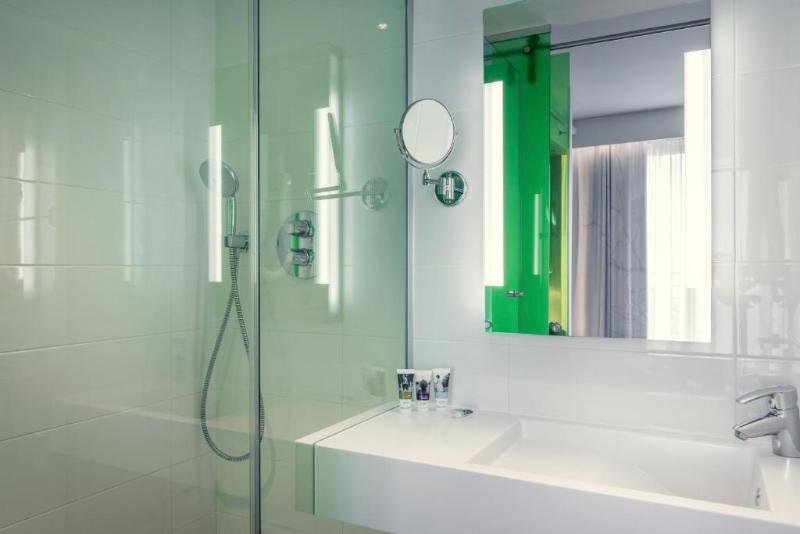 Фото Mercure Paris Gare du Nord La Fayette Hotel