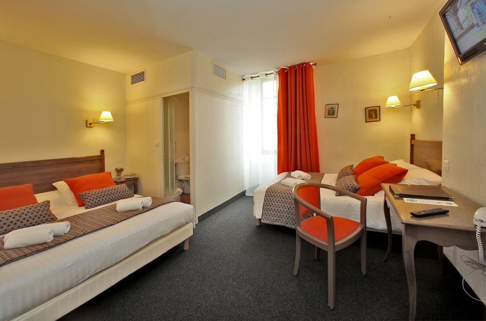 Фото Hôtel Le Madrigal