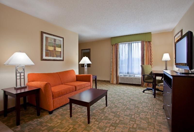 Фото Holiday Inn Express Hotel & Suites Dayton South Franklin, an Ihg Hotel