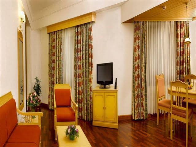 Фото Abad Atrium