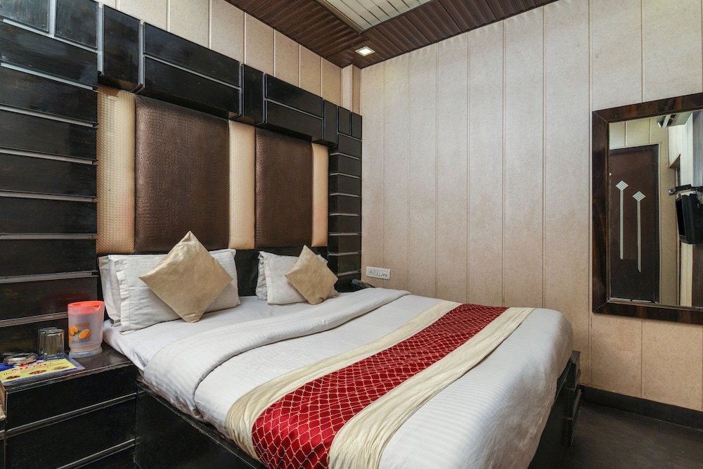 Фото Oyo 6801 Hotel Shri Sai International