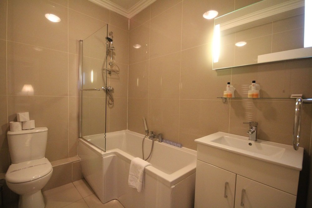 Фото Temple Bar Dublin City Apartments