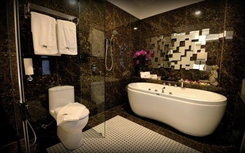 Фото 1969 Business Suites