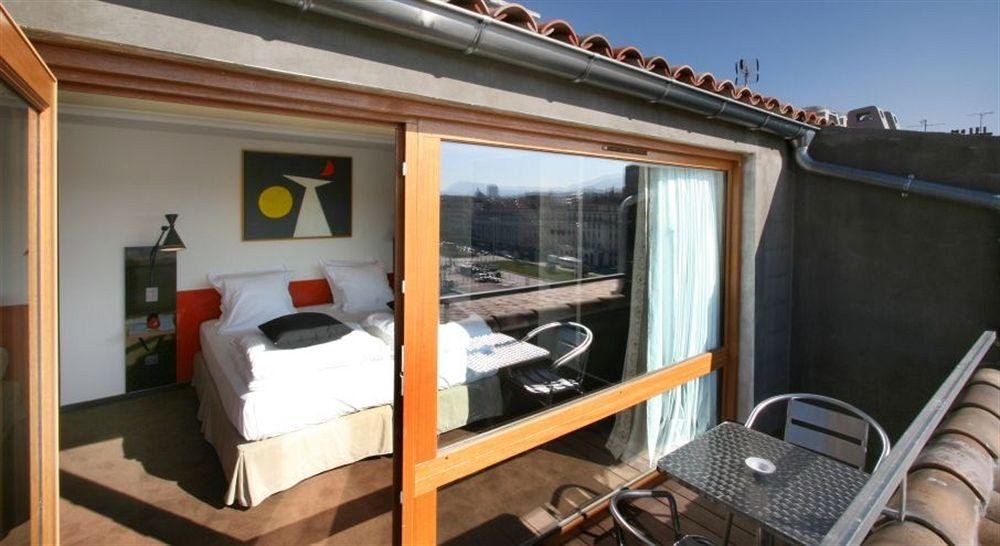 Фото La Résidence du Vieux Port