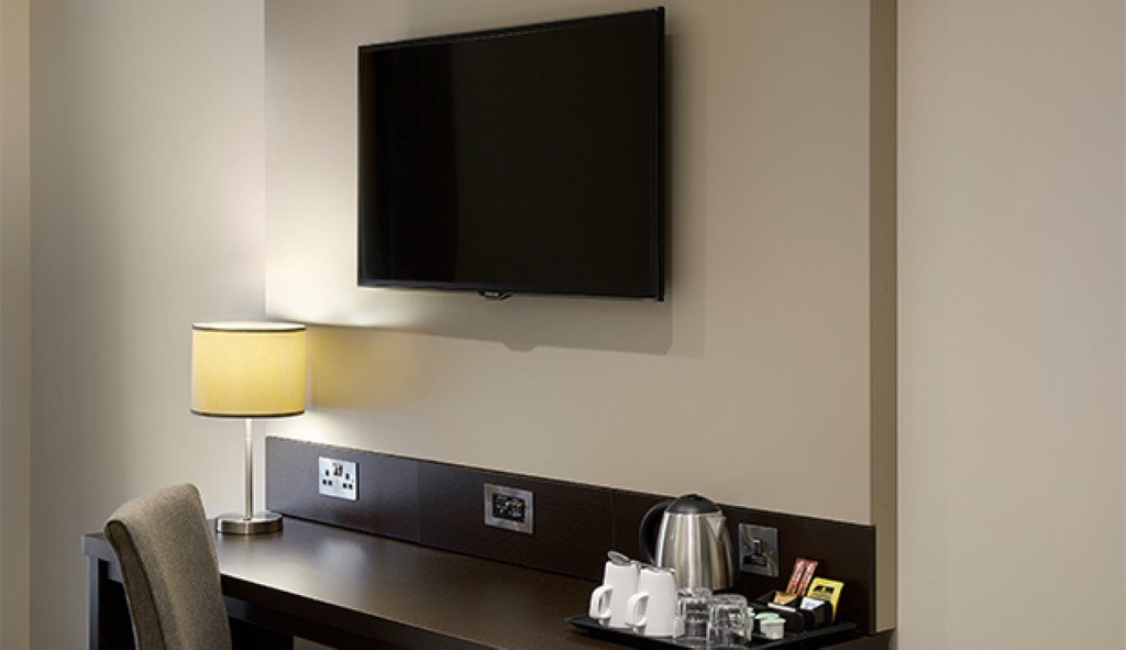 Фото Premier Inn Edinburgh Central hotel