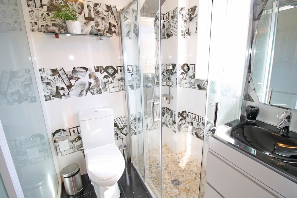 Фото Apartamentos la Reina