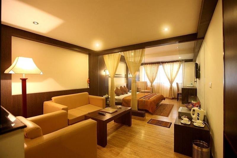 Фото отеля 2