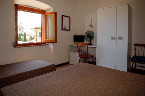 Фото Hotel Mom Assisi