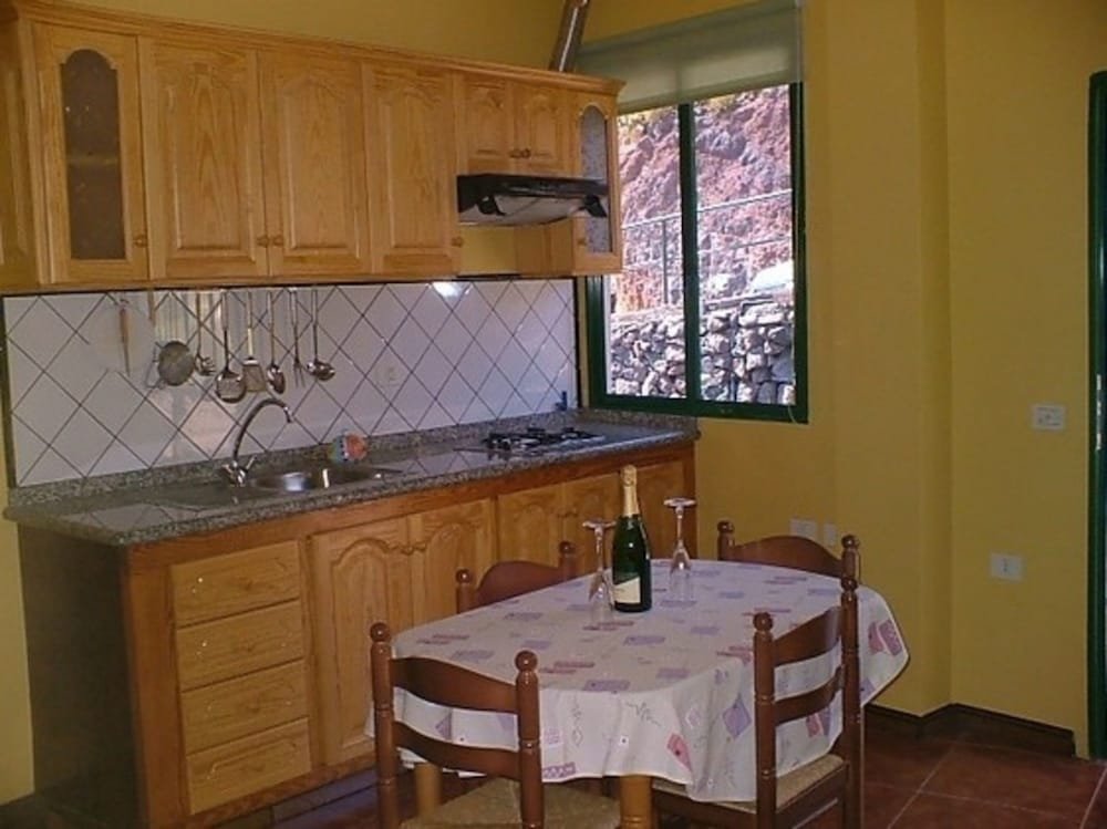 Фото La Gomera 100799 1 Bedroom Apartment by Mo Rentals
