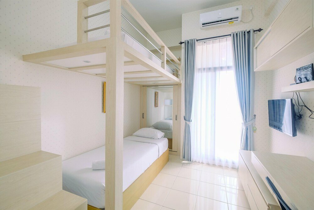 Hotel Comfort Studio Room At Dave Apartment, Depok, photo