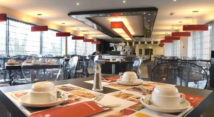 Фото Ramada by Wyndham Brussels Woluwe