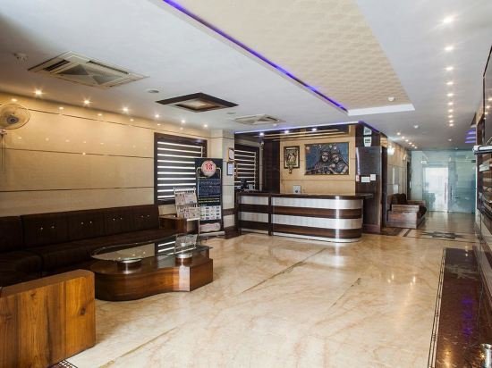 Фото Hotel Basera Brij Bhoomi