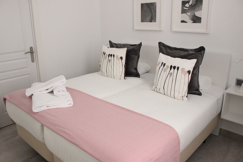 Фото Hotel La Boutique Puerta Osario