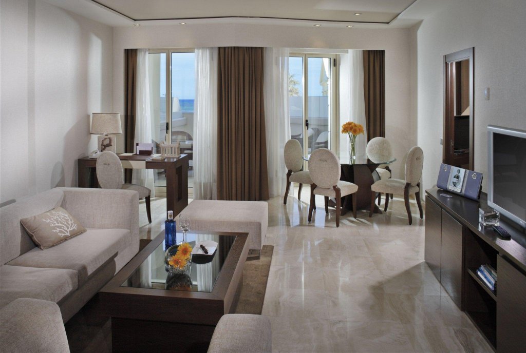 Фото Las Arenas Balneario Resort