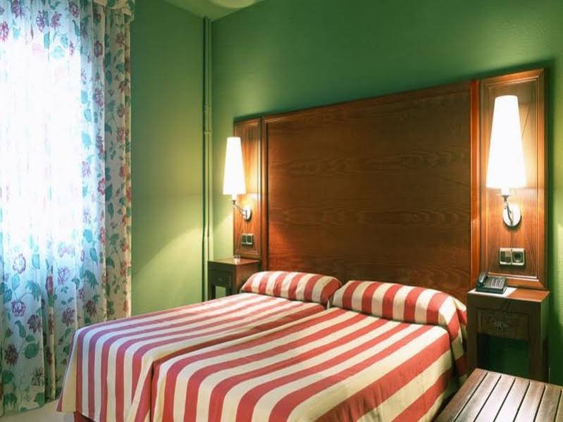 Фото Hotel Urogallo