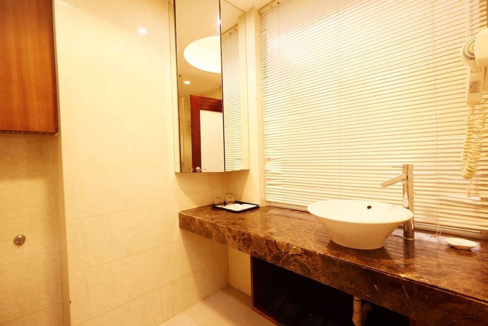 Фото Sunny Apartment Of Grand Continental