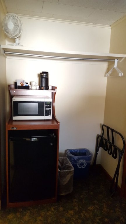 Фото Riverbank Motel and Cabins