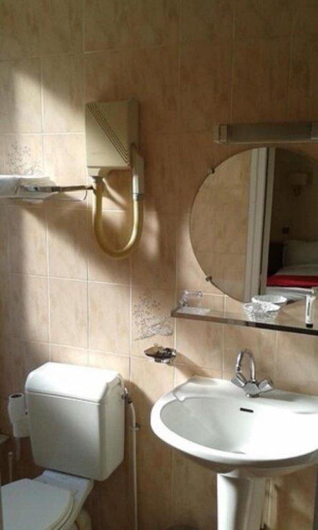 Фото Crystal Hotel