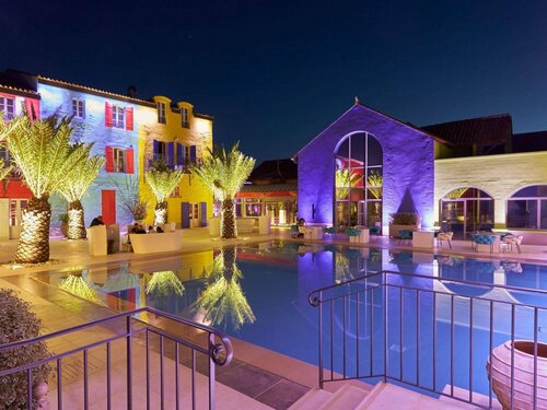 Гостиница Le Stelsia в Вильневе-сюре-Ло